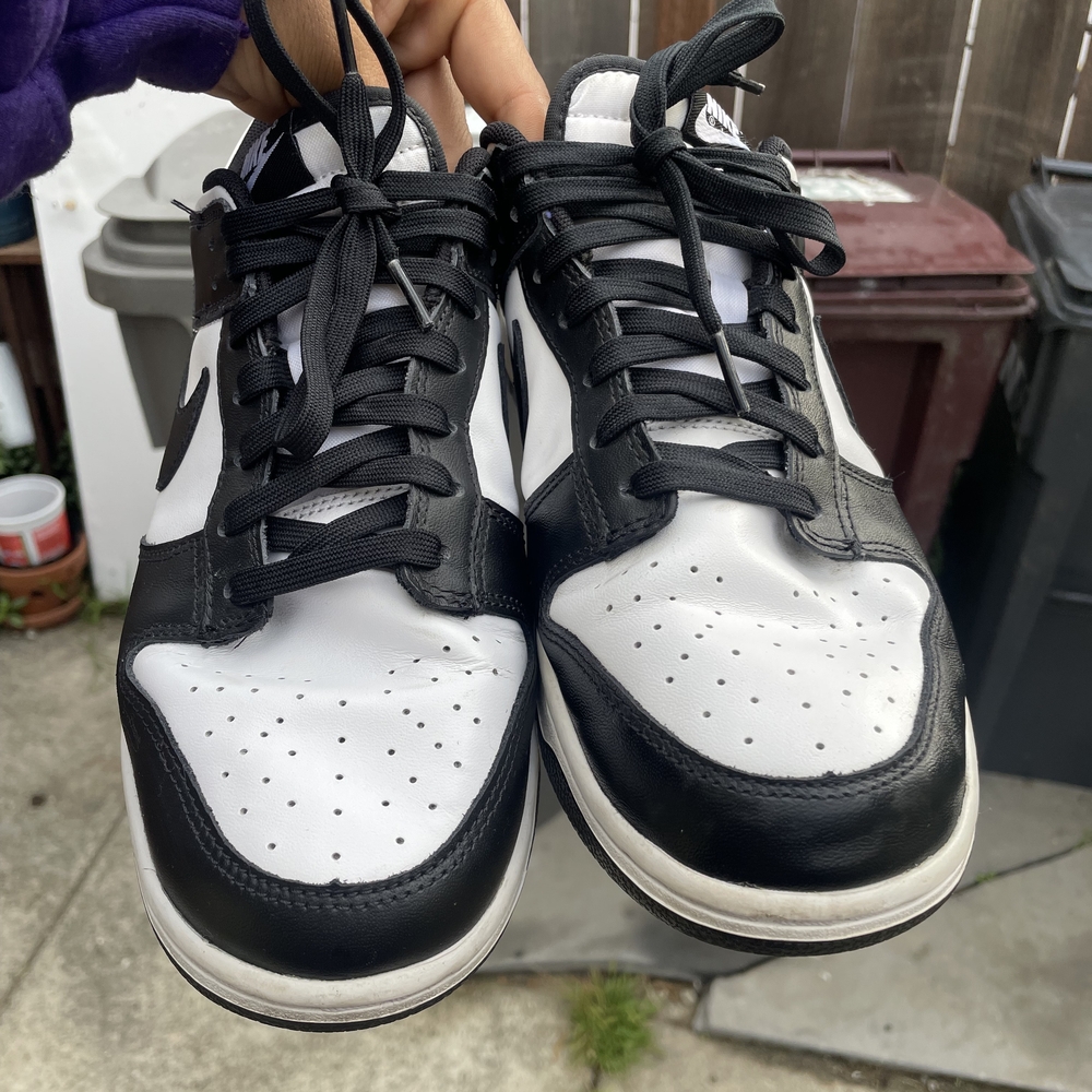 Nike Men's Black and White Athletic Shoes
